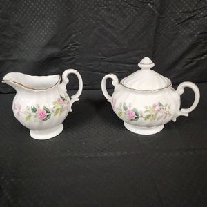 Creamer and sugar dish